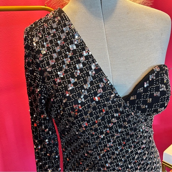 NWT NBD x REVOLVE Sequin One Shoulder Asymmetrical Dress - Picture 10 of 11